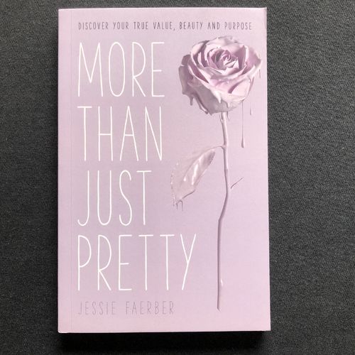 More Than Jus Pretty – Jessie Faerber (käytetty)